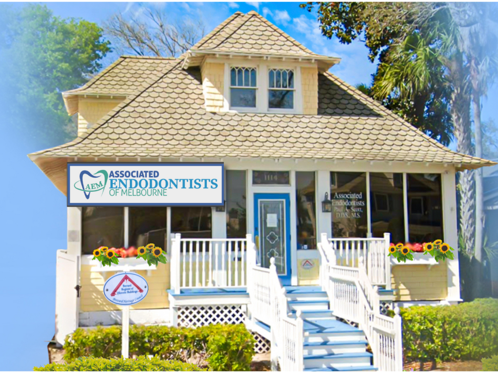 Associated Endodontists of Melbourne Exterior Historice Building located in downtown Melbourne, FL